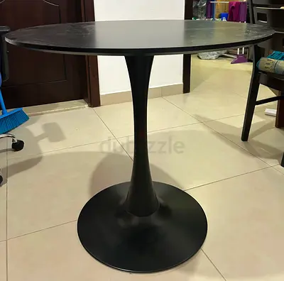Round Table