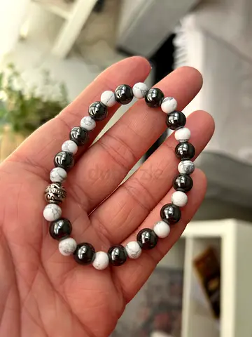 Black and white beaded stretch bracelet, natural stones