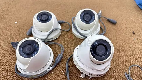 4 pcs Hikvision (Model: DS-2CE56C0T-IRPF) 720p/1080p Turbo HD dome camera