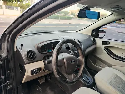 2016 FORD FIGO 照片 15