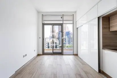 Modern Living | Unfurnished | With Balcony