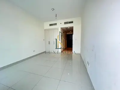 Amazing view | Mid Floor | White Goods