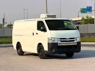 2013 Toyota HIACE — фото 2