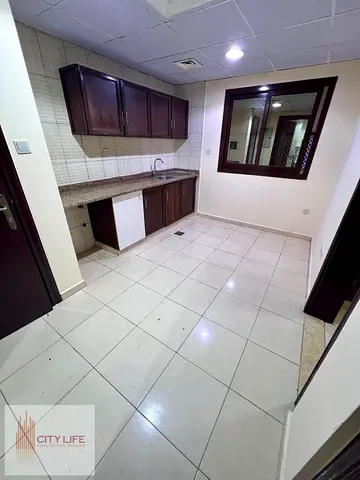 Excellent / 2 Bedroom / Meena Bazar / Bur Dubai