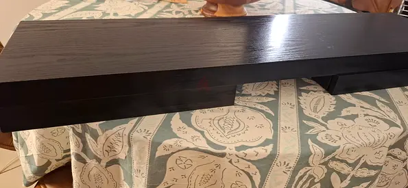 Floating shelf with drawers
