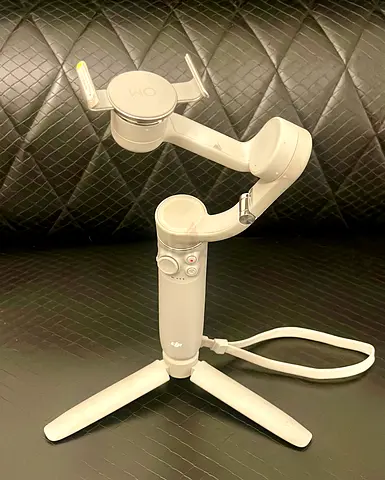 DJI OM 5 Smartphone Gimbal