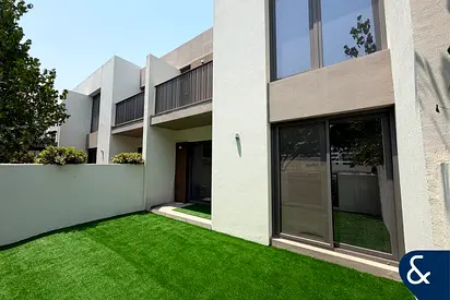 Single Row | Vacant | 3 Bedroom