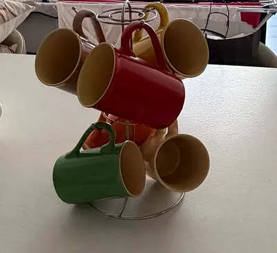 Ceramic Mug Set with Metal Stand - Colorful Mugs / set of plates