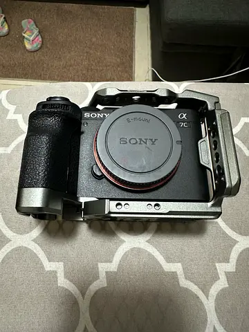 Sony a7CII mirrorless camera with SmallRig cage - viltrox 85mm 1.4 pro- Godox x3 pro flash trigger