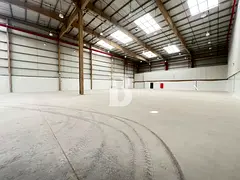 Standalone 2000KW 180000 sqft Brand New Warehouse