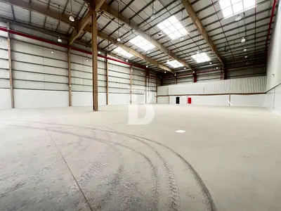 Standalone 2000KW 180000 sqft Brand New Warehouse