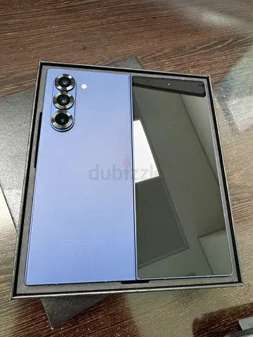 Samsung Galaxy Z Fold 6 - Like brand new - Mint Condition - 10/10 - TDRA - With Box