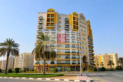 استوديو واسع | 654 قدم مربع | موقع مميز | جاهز للسكن