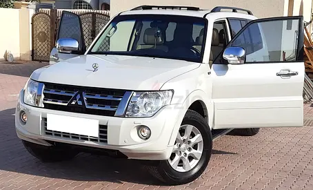 2014 Mitsubishi Pajero GLS V6 | GCC | Full Option | Excellent Condition