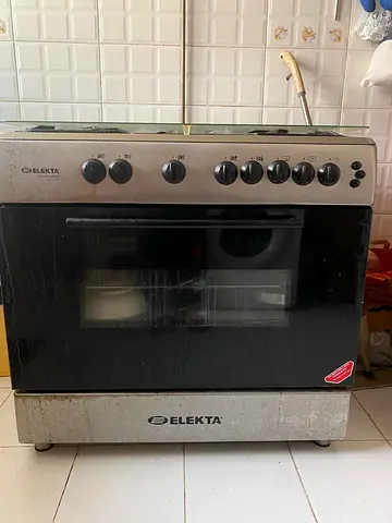 ELEKTA 5 burner gas cooking range