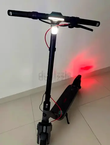 Segway Ninebot F3 Electric Scooter | Only 400 km | Excellent Condition