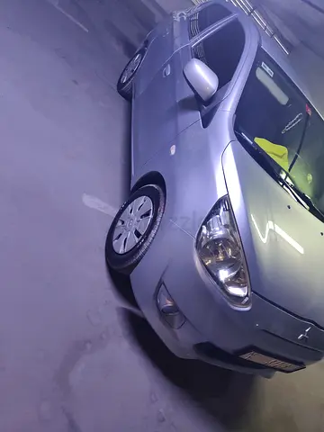 Mitsubishi Mirage GLX 2016 | GCC Specs | Low Fuel Consumption