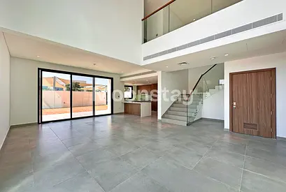 Spacious unit | Luxurious Duplex | Yas Island