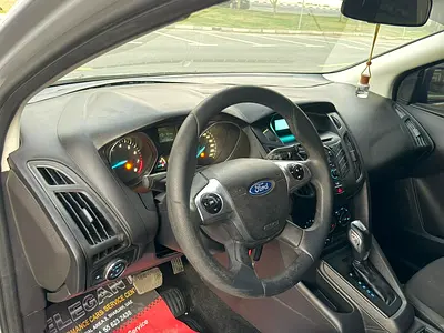 2014 FORD FOCUS 照片 7