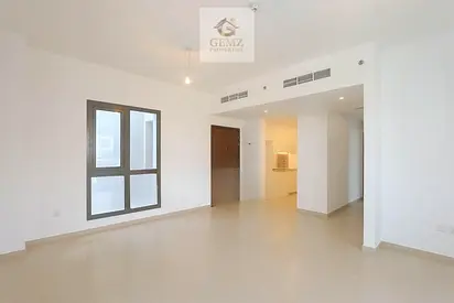Bright 2BR Apartment | Zahra Breeze 3B | Balcony | Pool & Park View