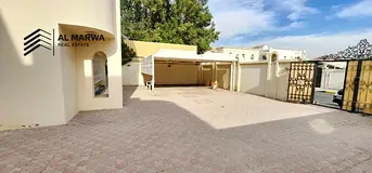 Spacious & Bright 5-Bedroom prime Location Ready To Move Villa