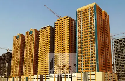 SPACIOUS 2/TWO BEDROOM PLUS MAD ROOM WITH PARKING IN RENT IN EMIRATES CITY
