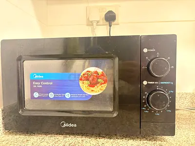 Midea 20L Microwave Oven - Black, Used, Working