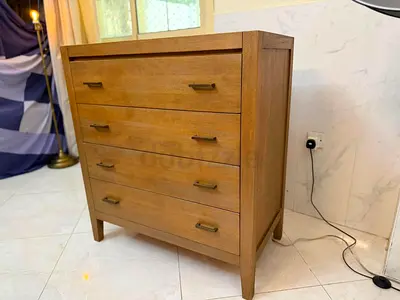 Crate and barrel Solid Wood 4-Drawer Chest / Dresser - Light Oak Finish