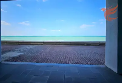 SEA VIEW SHOP FOR SALE IN PACIFIC AL MARJAN ISLAND