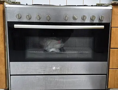LG Freestanding Gas Cooker / Oven – AED 50