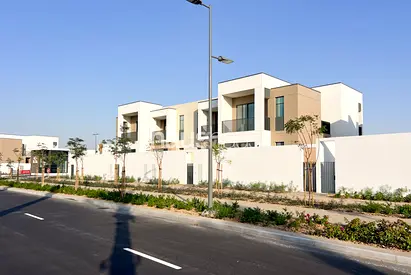 Brand new | Large Plot | Area Expert
