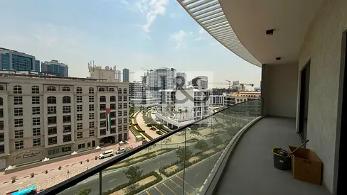 2 Beds Ensuite l terrace l kitchen equipped