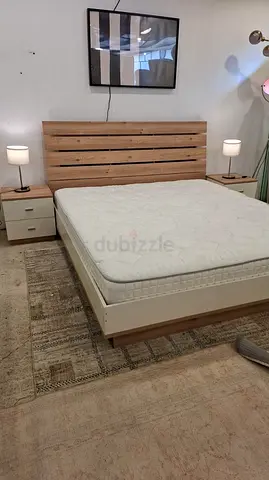 Home box wooden bedroom excellent condition