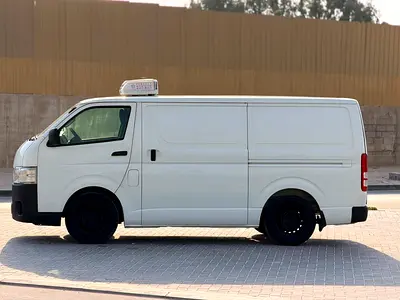 2013 Toyota HIACE — фото 10