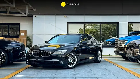 BMW 7-Series 740i 2011 Japanese Specs 3.0L Turbo 6 Cylinders Low Mileage