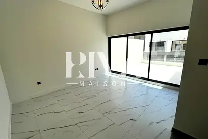 Contemporary Townhouse | Sale | MBR City