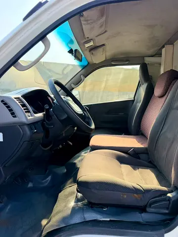 2013 Toyota HIACE — фото 12