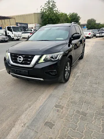 Nissan Pathfinder 2018 GCC Specs