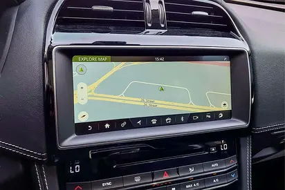 صورة مصغرة 13 لـ 2018 Jaguar F-PACE
