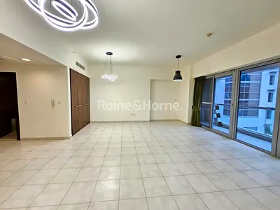 1 Month FREE I Studio with Balcony I Vacant