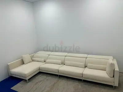 Looks great condition Italy sofa