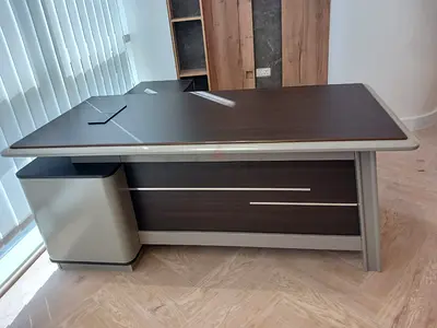 Brand new L shape wooden Office table available