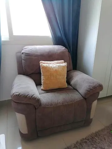 Comfortable single-seater brown suede recliner sofa — good condition recliner sofa
