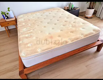 Englander hotel collection queen size Mattress