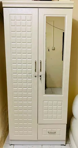 2 Door Wardrobe with Mirror