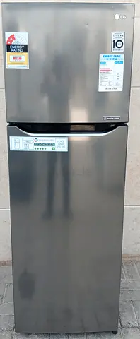 LG refrigerator for sale Perfect working medium range