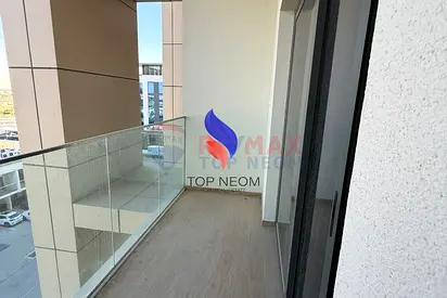 PRIME LOCATION || FULLY FURNISHED || VACANT