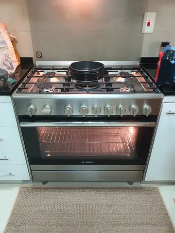 Bosch Brand Full Gas Cooking Range For Sale 90CM - Excellent Condition