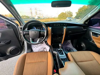 2023 Toyota FORTUNER 照片 10