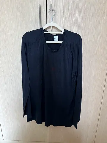 All in motion Workout gear / trainings top Plain black long sleeve shirt - never used, size L/XL